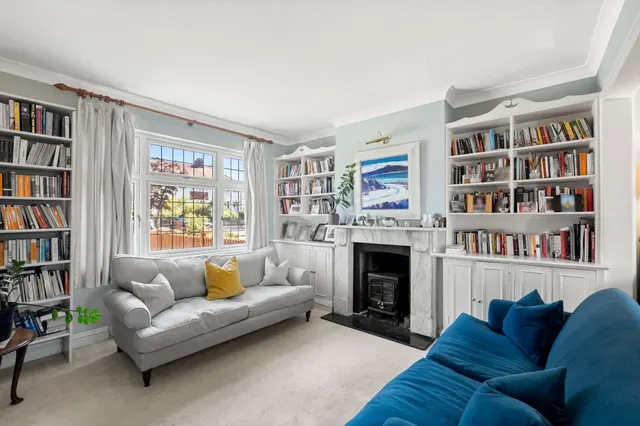 Photo 2 — New Park Road, London, SW2 4LW