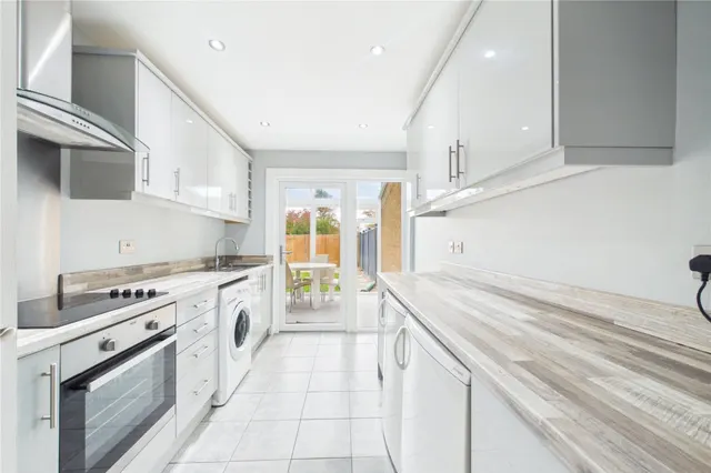 Greenacre Mount, Tilehurst, RG30, photo 2