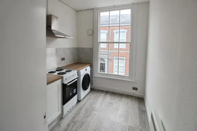 Latham Street, Preston, PR1, photo 2