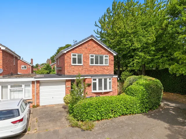 Maple Close, Radcliffe on Trent, NG12, photo 1