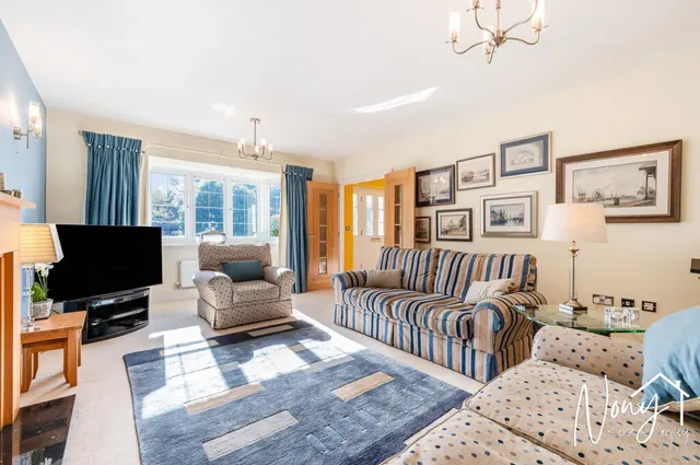 Beechcroft Close, Twyford, SO21, photo 3