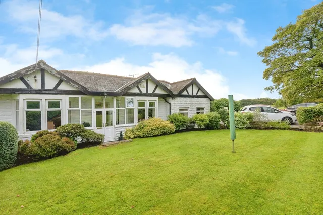 High Lane, Salterforth, Barnoldswick, Lancashire, BB18, photo 1