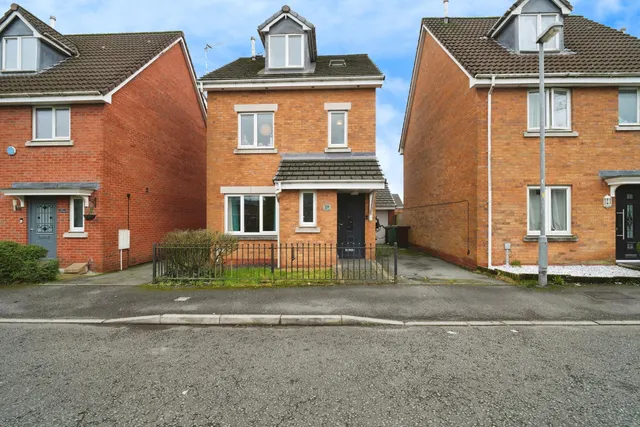 Station Close, Manchester, M26, photo 1