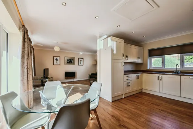 South Parade, Boston, PE21, photo 2