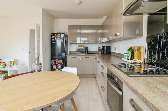 Photo 3 — Burney Drive, Glebe Farm, Milton Keynes