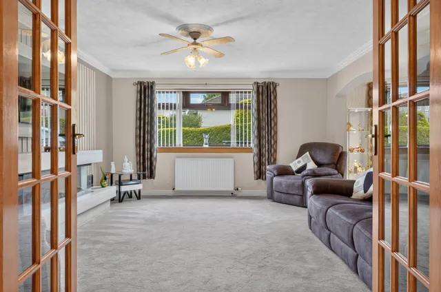 Photo 3 — 19 Templand Drive, Cumnock, KA18 1ER