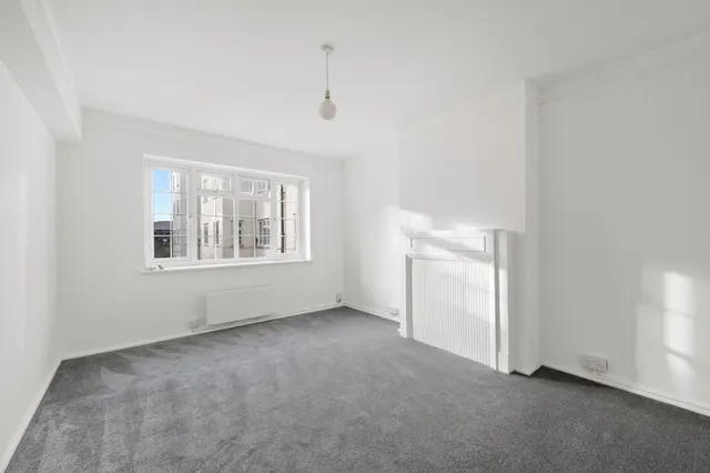 Spencer Road, London, SW20, photo 3