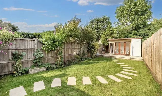 Grove Road, Ashtead, KT21, photo 2