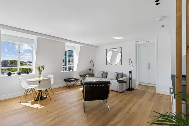 Photo 2 — Dorset Square, Marylebone, London, NW1 6QN