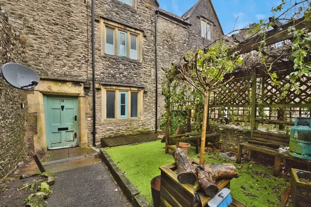 Great Ostry, Shepton Mallet, photo 1