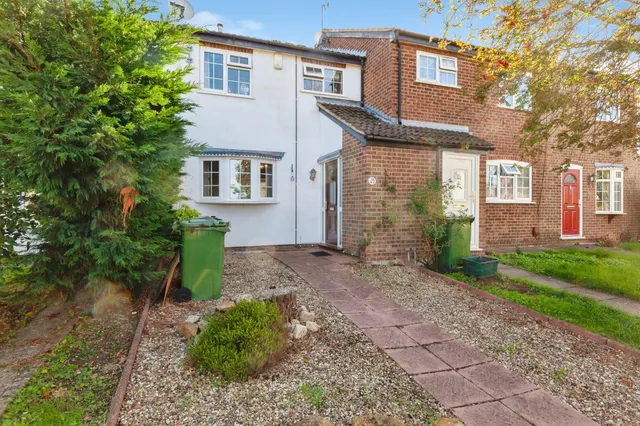 Burton Close, Oadby, LE2, photo 1