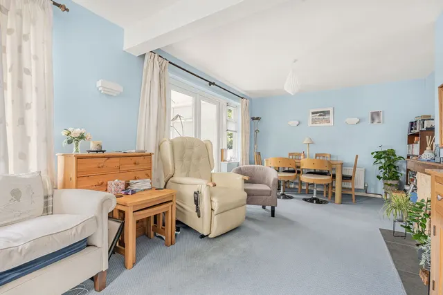 Photo 3 — Hazel Close, Marlow, SL7 3PW