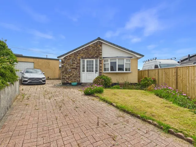 Roseland Park, Camborne, photo 1