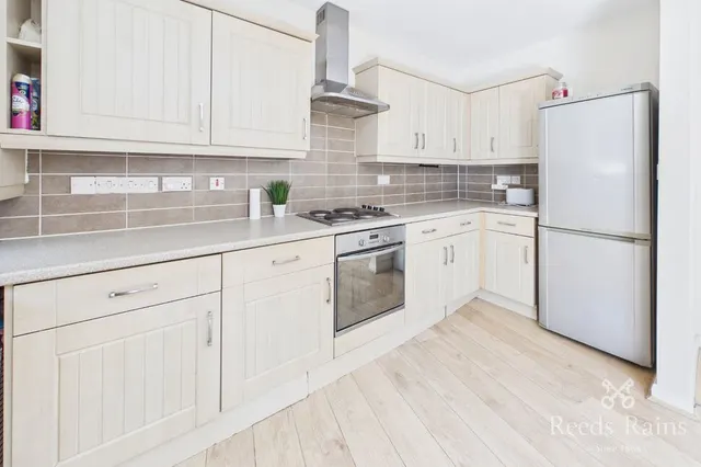 Photo 3 — Langsett Road, Sheffield, S6