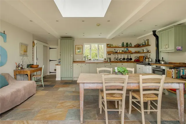 Photo 3 — Granhams Road, Great Shelford, Cambridge, CB22 5JX