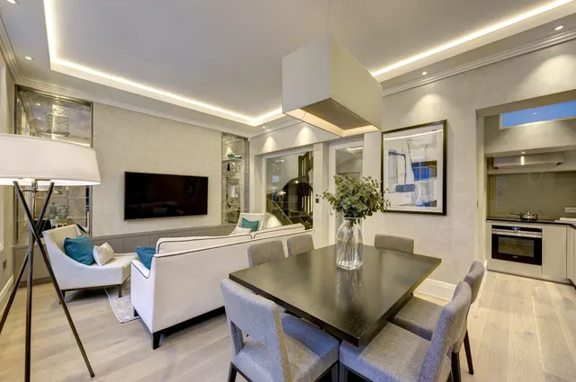 Photo 3 — Flat 5, 54 Montagu Square, London