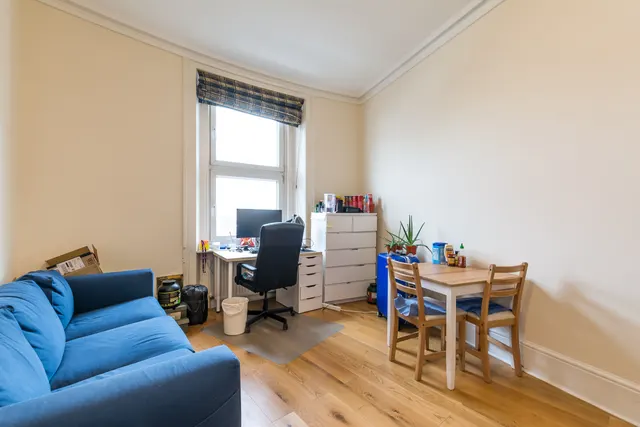 Photo 3 — 4 Egerton Court, Old Brompton Road, London