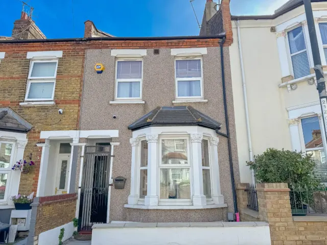 Flaxton Road, Plumstead, London, SE18 2EW, photo 1