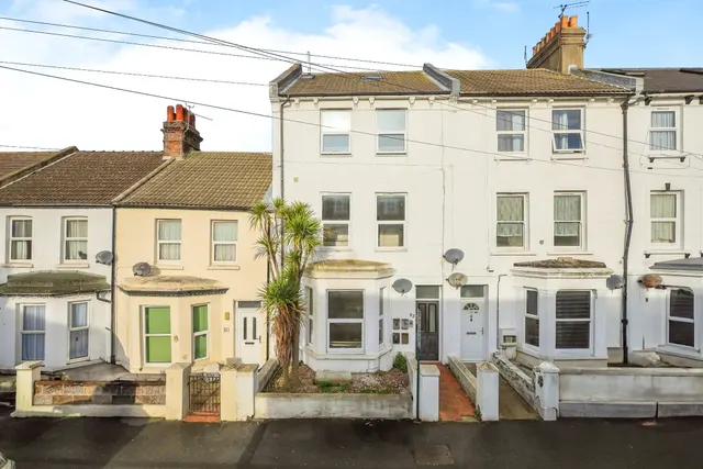 Longstone Road, Eastbourne, photo 1