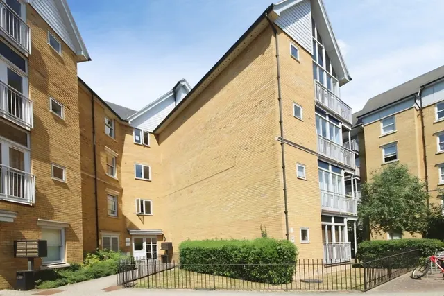 Bingley Court, Canterbury, CT1, photo 1