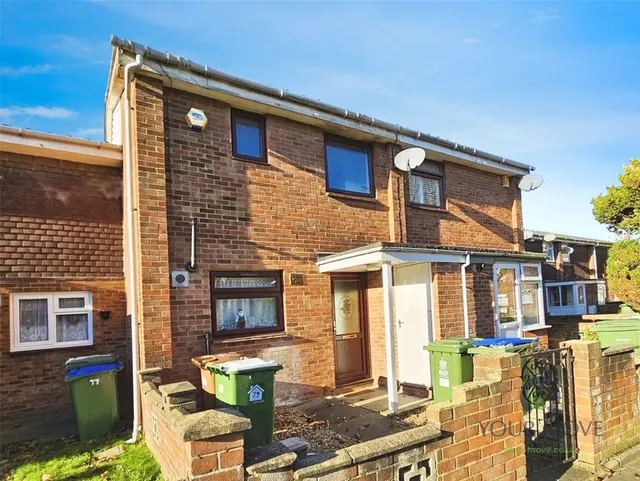 Whernside Close, London, SE28, photo 1