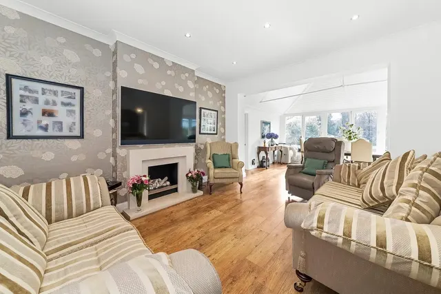 Photo 3 — South Eden Park Road, Beckenham, BR3