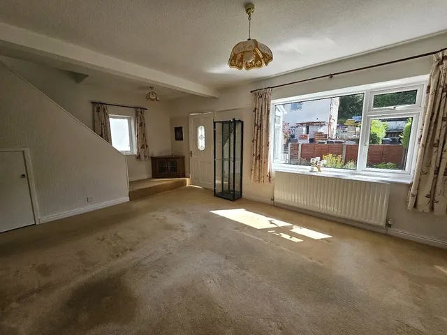 Photo 3 — Shallcross Avenue, Whaley Bridge, High Peak, Derbyshire, SK23
