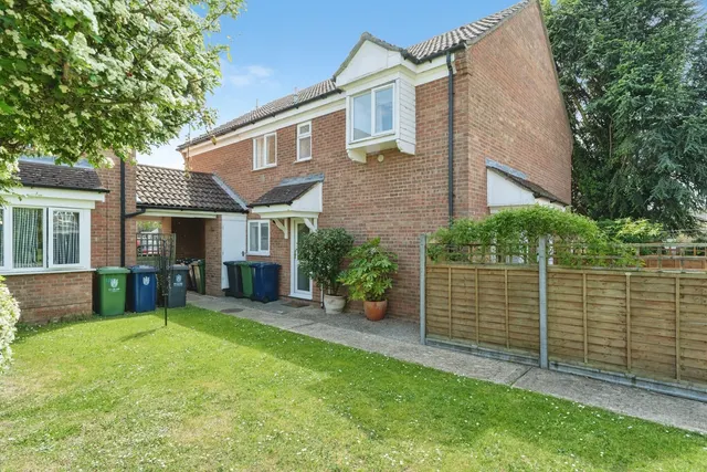 The Rowans, Milton, CB24, photo 1
