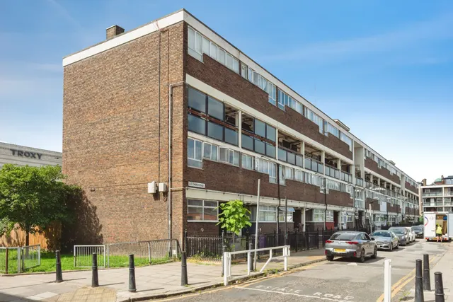 Old Church Road, London, E1, photo 1