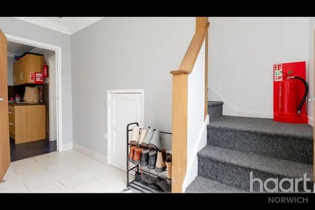 Bland Road, NR5, photo 3