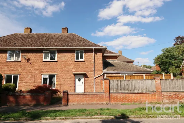 Bland Road, NR5, photo 2