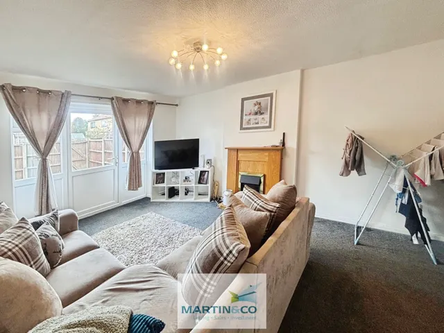Photo 3 — Larwood Avenue, Worksop