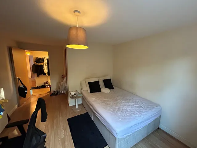 St. Andrews Close, CT1, photo 2