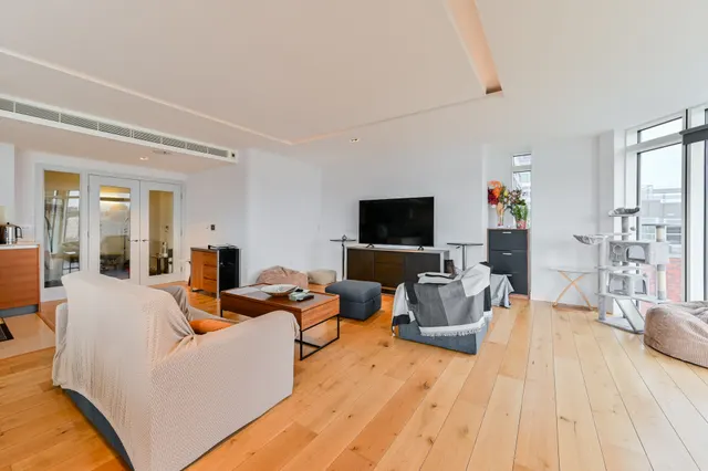Photo 3 — 30 Ascensis Tower, Juniper Drive, London