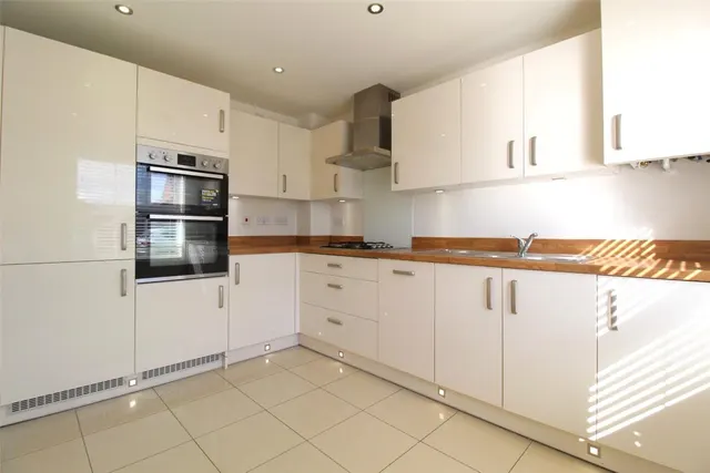 Lionheart Avenue, Bishops Tachbrook, CV33, photo 2