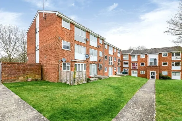 Nightingale Walk, Hemel Hempstead, Hertfordshire, HP2, photo 1
