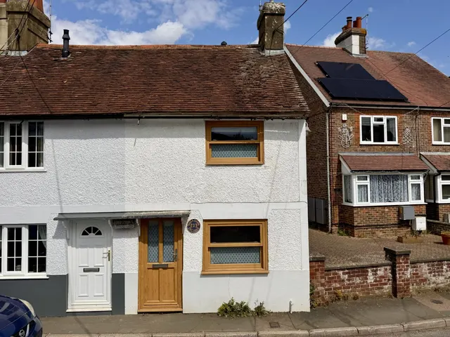 Howland Road, Marden, TN12, photo 1