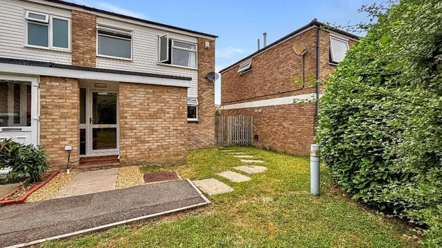 Viney Bank, Croydon, photo 1