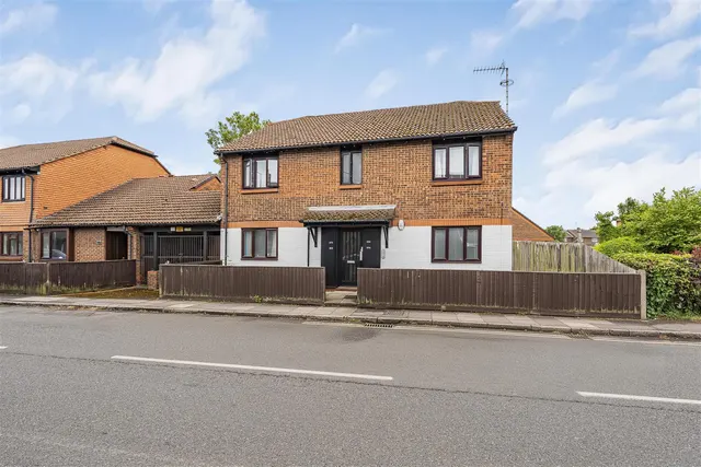 Horton Road, Datchet, Slough, SL3 9HJ, photo 1