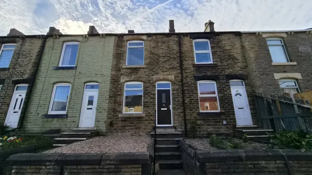 2 bedroom house, Barnsley Road, Wombwell