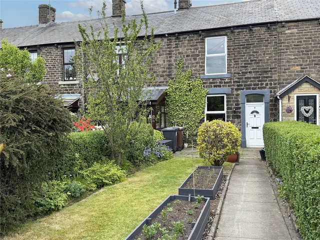 Glossop Road, Gamesley, SK13, photo 1