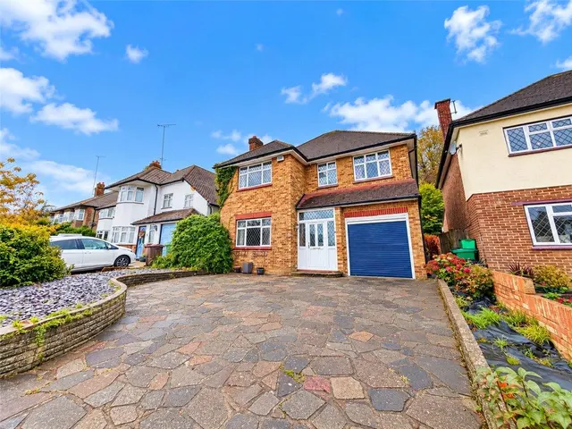 St. Aubyns Gardens, South Orpington, BR6, photo 1