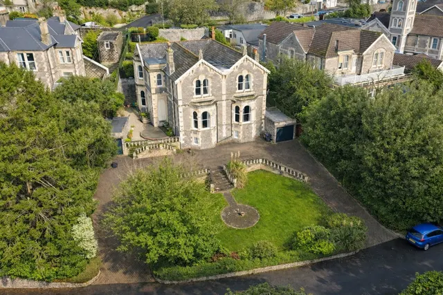 Eastfield Park, Weston-Super-Mare, BS23, photo 1
