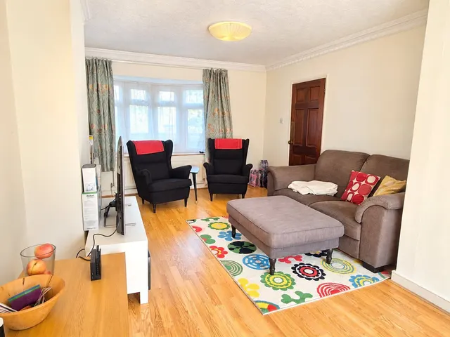 Ryecroft Crescent, Barnet, EN5, photo 3