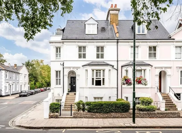 High Street, Teddington, TW11, photo 1