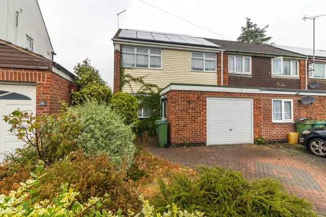 Hazel Drive, Leicester, Leicester, LE3 2JE, photo 1
