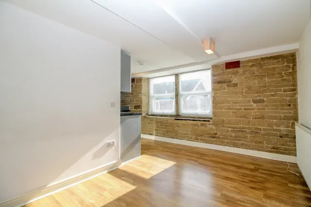 Greenock Road, Armley, LS12, photo 3