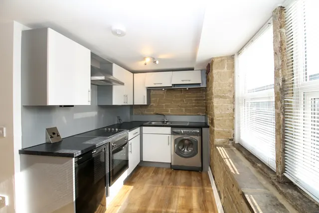 Greenock Road, Armley, LS12, photo 2