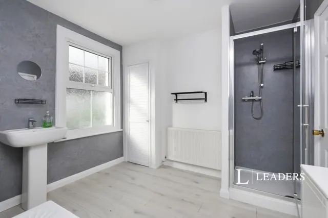 Redoubt Road, Eastbourne, BN22, photo 3