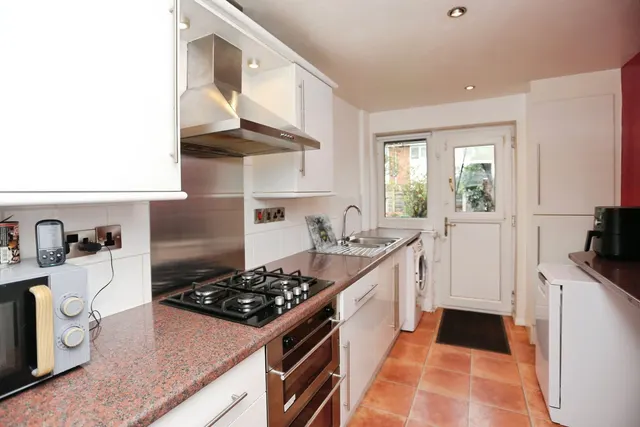 Beaminster Avenue, Heaton Mersey, SK4, photo 3